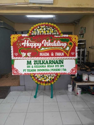 Papan Bunga di Pik 1