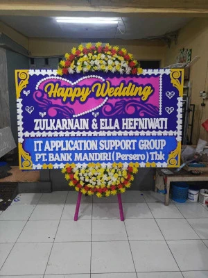 Papan Bunga di Pik 1